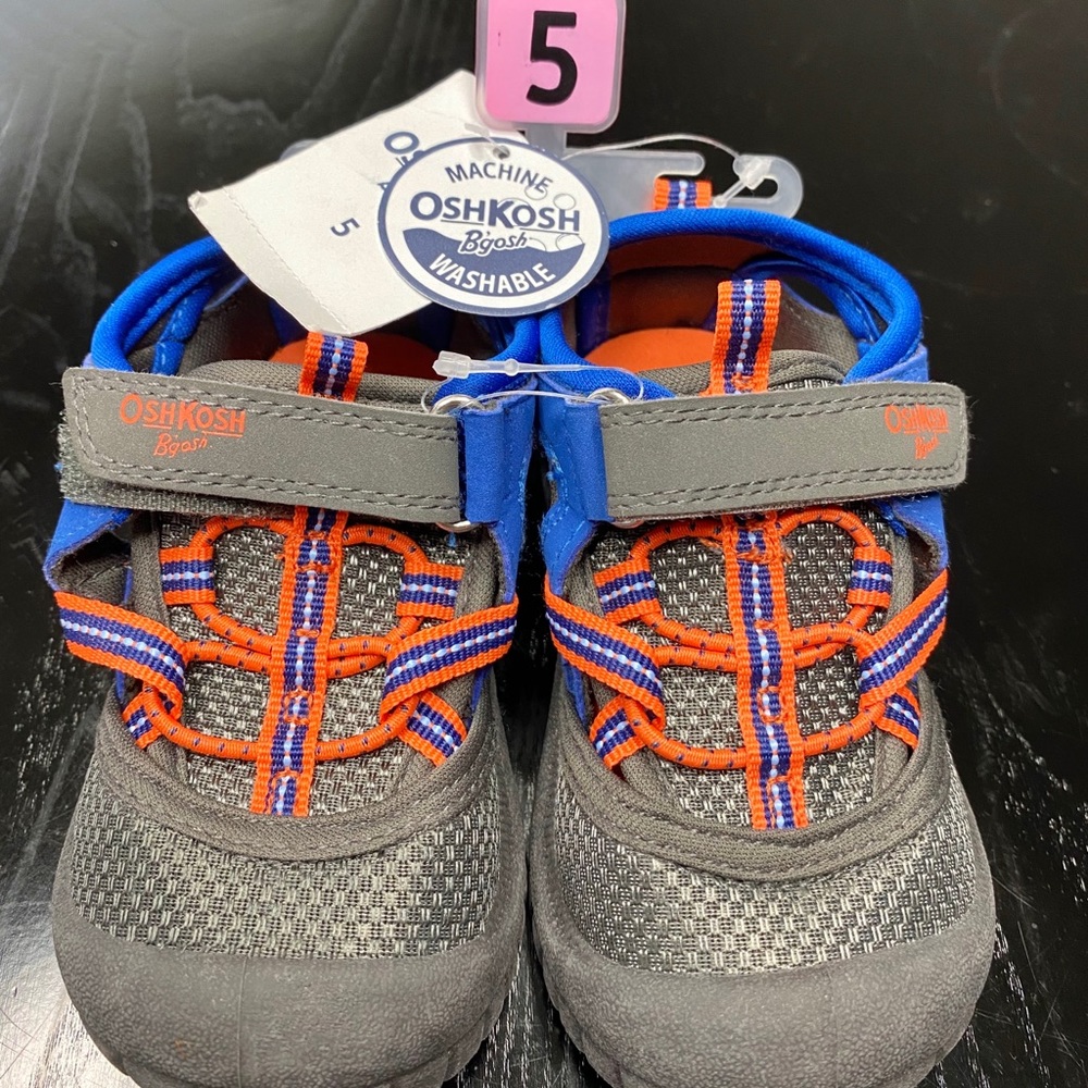Oshkosh B'gosh boy shoes